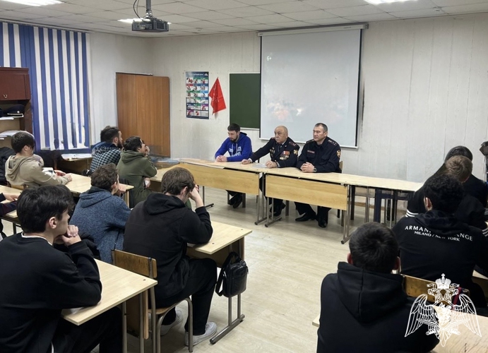 Росгвардейцы провели урок мужества для студентов Кабардино-Балкарии