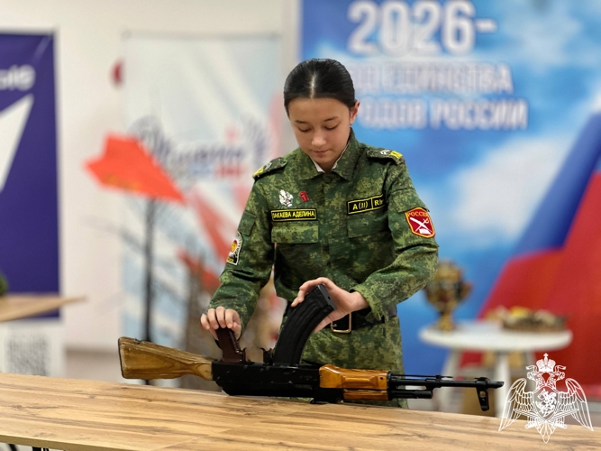 В Кабардино-Балкарии ветеран Росгвардии провел патриотическое мероприятие для учеников кадетского класса 