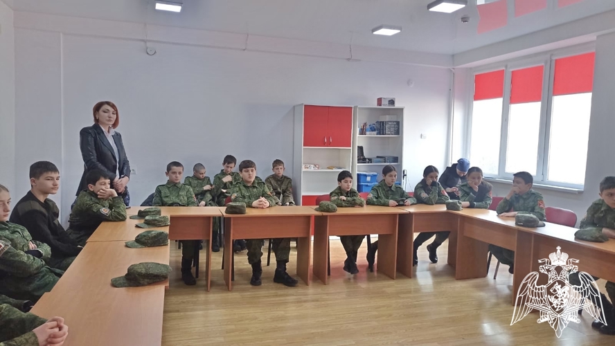 Росгвардейцы провели в патриотические мероприятия в Эльбрусском районе