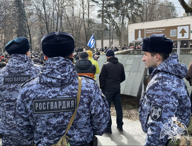 Росгвардейцы Кабардино-Балкарии обеспечили безопасность во время памятного митинга 