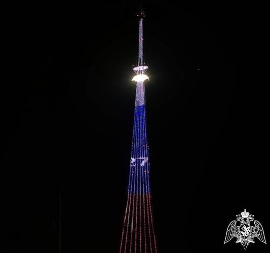 В Нальчике телебашня засияла праздничной иллюминацией в честь юбилея Росгвардии
