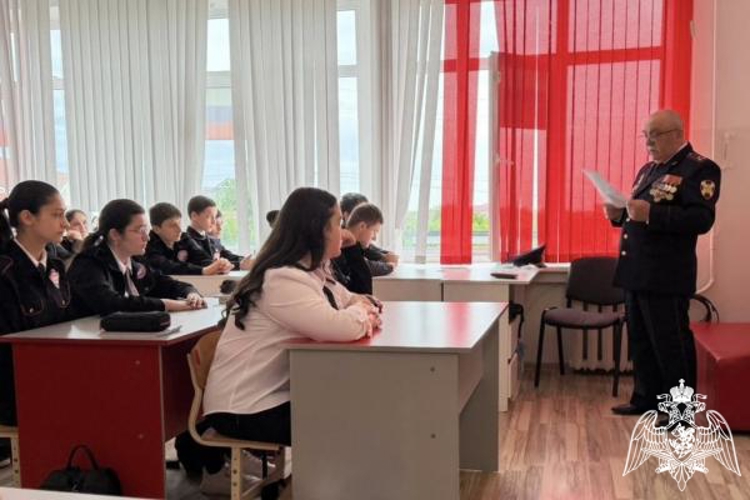 В Кабардино-Балкарии представители Росгвардии провели Урок мужества для школьников