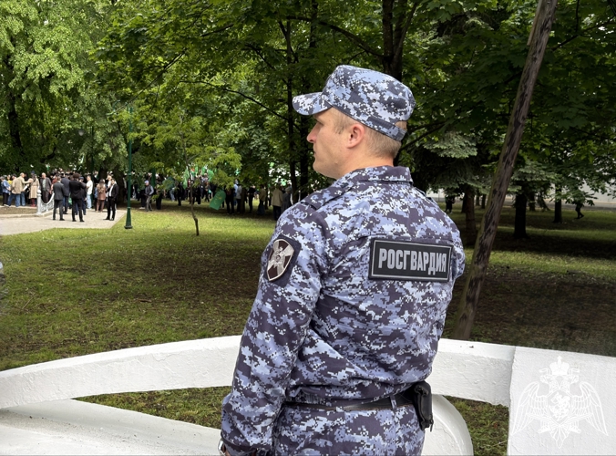 Росгвардейцы обеспечили безопасность во время памятного митинга в Нальчике