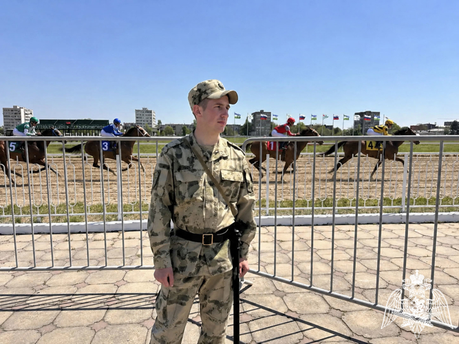  В День Победы росгвардейцы приняли участие в обеспечении общественной безопасности в Кабардино-Балкарии