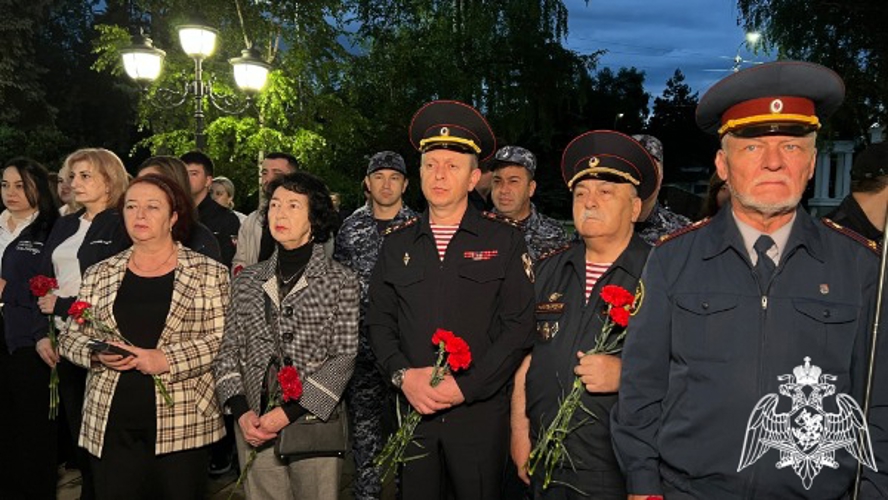     В Кабардино-Балкарии росгвардейцы приняли участие в акции «Свеча памяти»     ​ 
