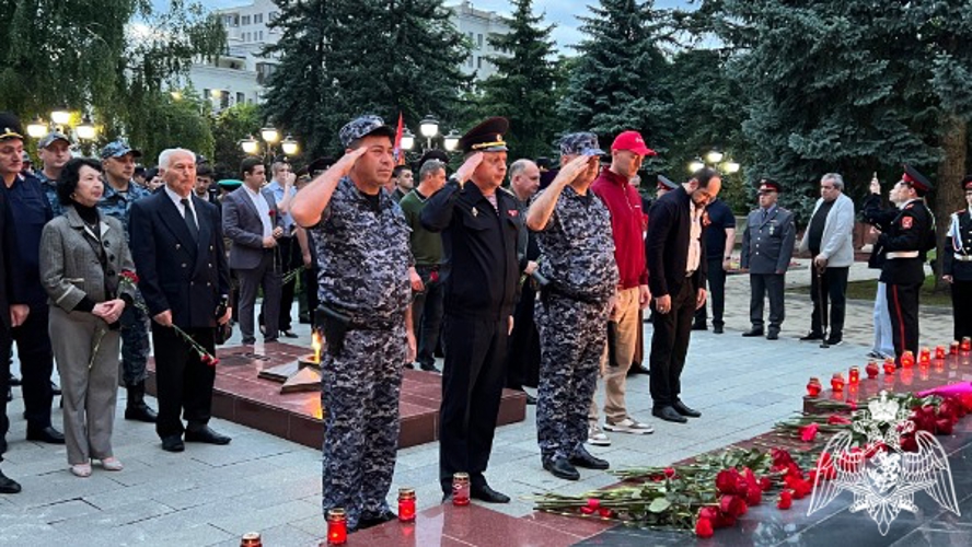     В Кабардино-Балкарии росгвардейцы приняли участие в акции «Свеча памяти»     ​ 