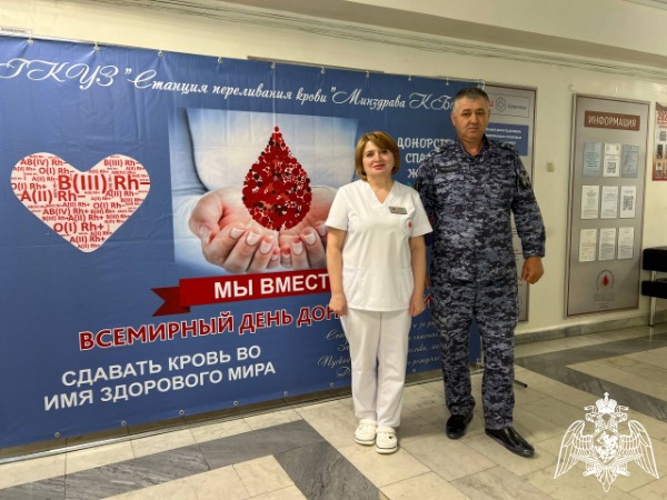 ​ В КАБАРДИНО-БАЛКАРИИ РОСГВАРДЕЙЦЫ ПРИНЯЛИ УЧАСТИЕ В ДОНОРСКОЙ АКЦИИ «ОТ СЕРДЦА К СЕРДЦУ»