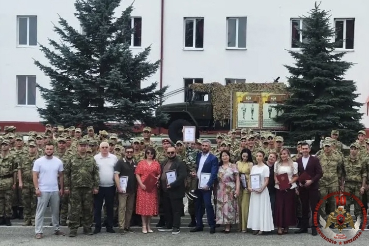 В Кабардино-Балкарии на территории воинской части Росгвардии состоялся праздничный концерт