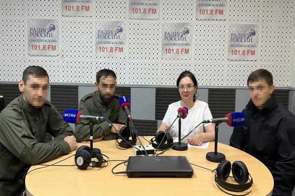 В Кабардино-Балкарии росгвардейцы выступили в эфире спортивной программы на «Радио России»