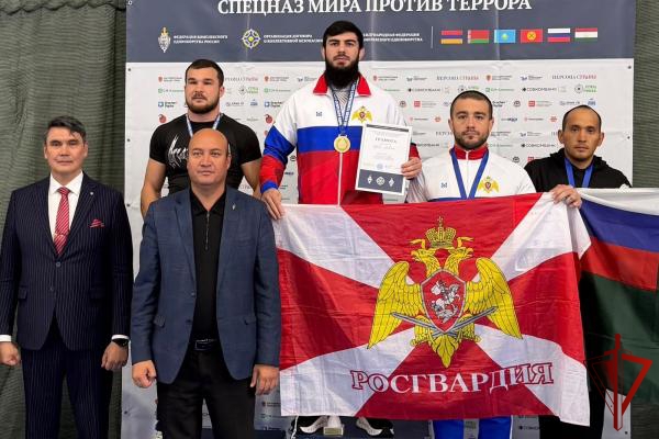 Сотрудники Росгвардии из Кабардино-Балкарии завоевали золото и серебро на Международном турнире по комплексному единоборству