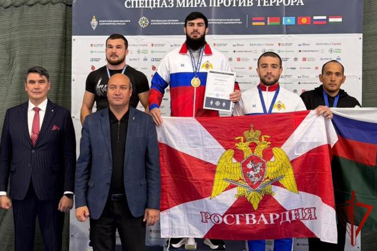 Сотрудники Росгвардии из Кабардино-Балкарии завоевали золото и серебро на Международном турнире по комплексному единоборству